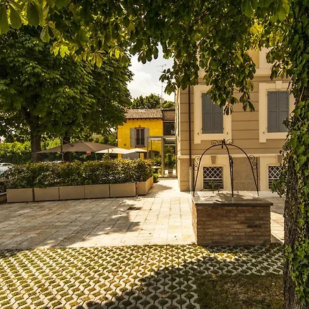 Szálloda Hotel Villa Maranello