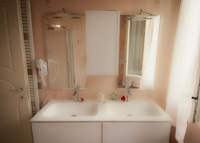 Hotel Villa Maranello Szálloda