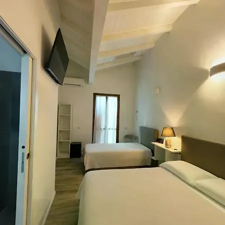 Hotel Villa Maranello فندق مارانيلّو